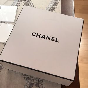 Chanel chance eau tendre box